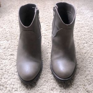 XOXO Western Booties